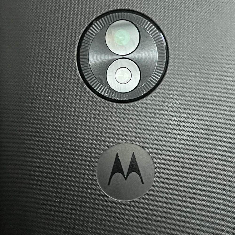 Motorola Moto E5 play black 16 GB Tracfone camera smartphone - Picture 4 of 4